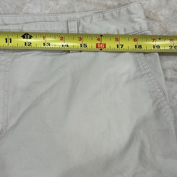Eddie Bauer | Mercer Fit Khaki Pants | Light‎ Stone | Petite Size 16 (16P) - Picture 8 of 10